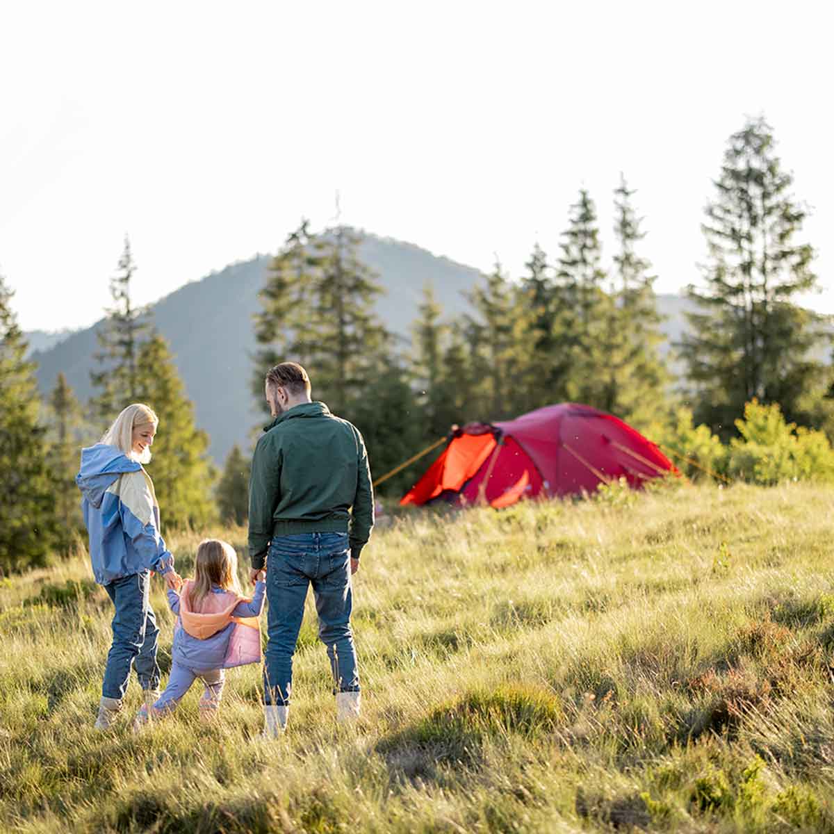 Spring Weather Packing Guide for Parents with Children 4 Years Old or Younger