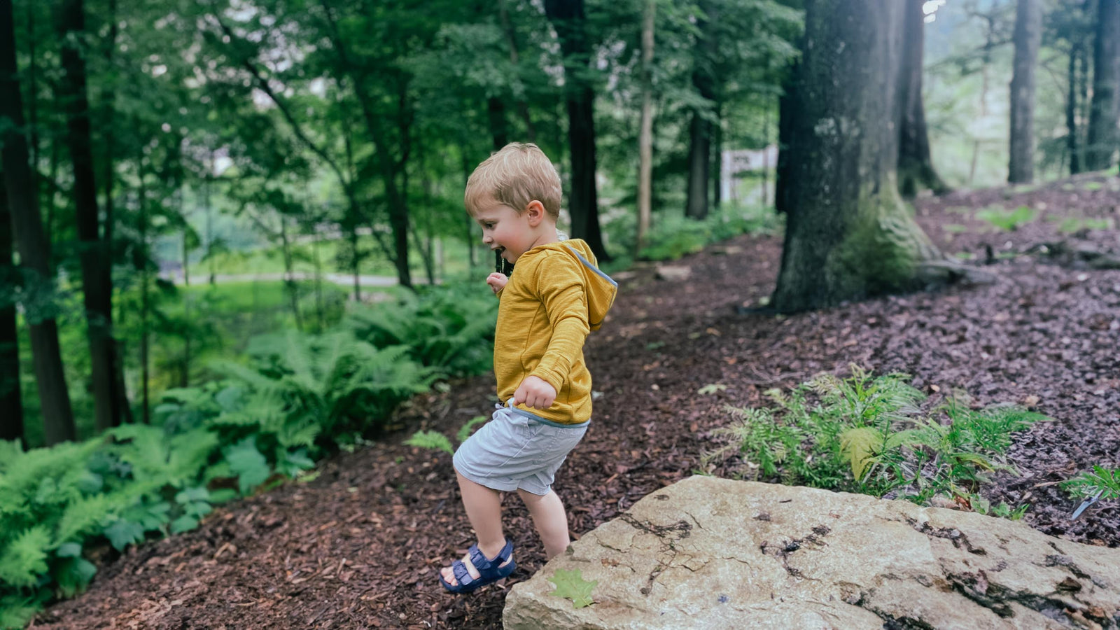 Toddler Tumbler Grid Fleece in nature for the outdoors